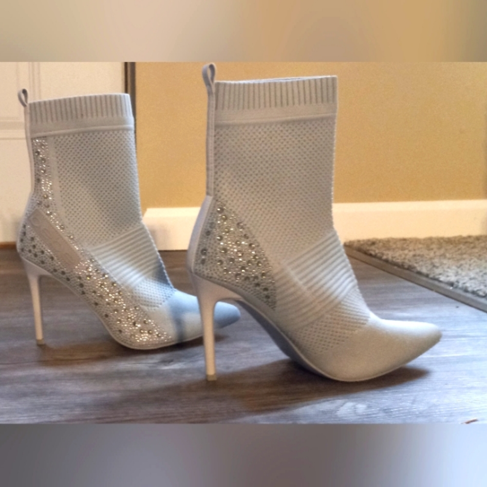 Brand new bebe heels